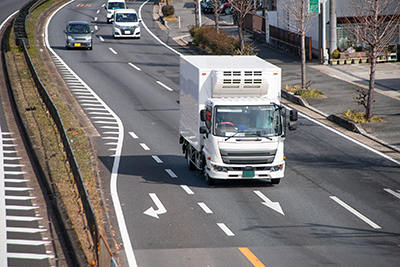 ワンBOX、2t、4t、保冷車、ウィング車などルート配送ドライバー